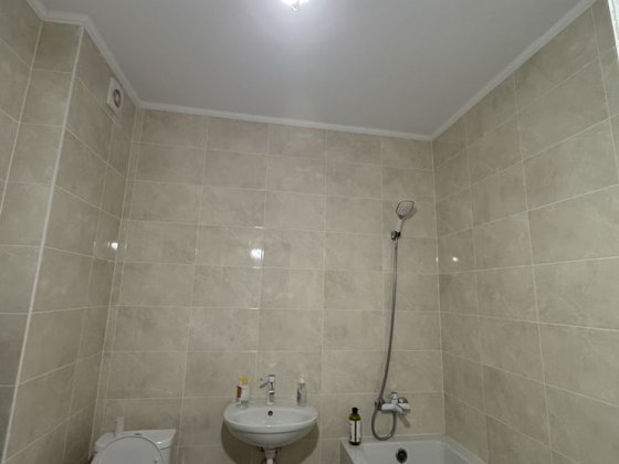 Продаж квартири у новобудові з розпочатим ремонтом Львів