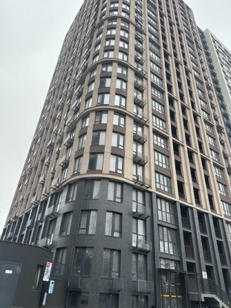 Продам 4комнатную  квартиру ЖК Модерн 3 этаж сданный дом ПРОГРАММЫ! - фото 1