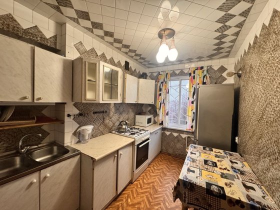 Королева 2 комнатная 45 метров Кирпич Одесса