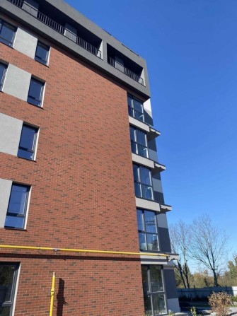 Продаж 2 кім комфорт клас в малоквартирній забудові вул. Роксоляни - фото 1