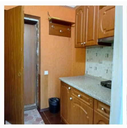 11m 1 комнатную гостинку Новые Дома Ньютона метро Дворец спорта - фото 1