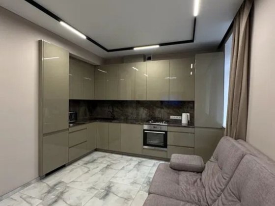 Продам ексклюзивну повністю укомплектовану квартиру в центрі міста. Кропивницкий