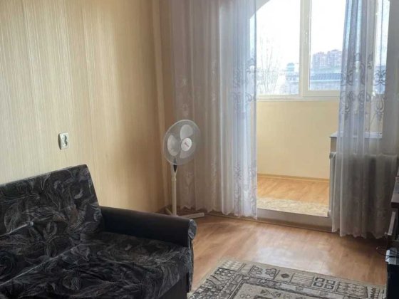 Продаю 2к "чешку" стадион"Эвис" Николаев