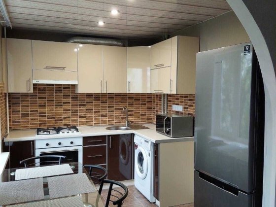 Продам квартиру по ул. Школьная 20 Запоріжжя