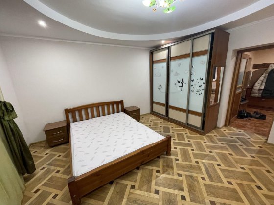 2-к квартира вул . Кавалерідзе, Сихівський р-н Львов