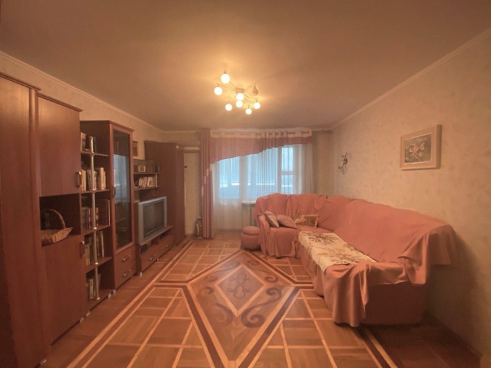 4-х к/кв пр.Центральний-3 Слободська. 4/9, 82/51/12. Будинок цегляний. - фото 1