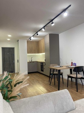 Продаж квартири з ремонтом в ЖК Америка, вул. Володимира Великого - фото 1