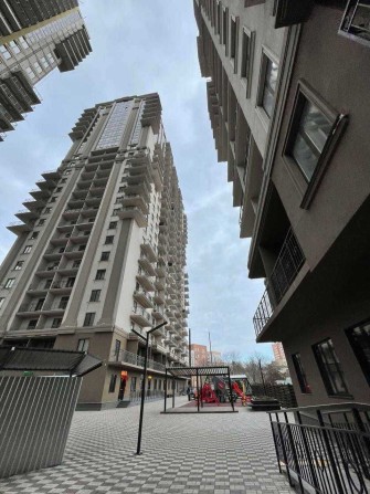 3 комнатная квартира 105 м2 в ЖК Акрополь 5 Фонтана Приморский р-н - фото 1