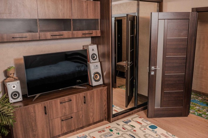 Продажа 2-к. квартиры в центре города, Садовая/И.Бедзая - фото 1