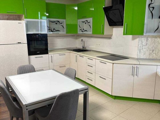 Продам 2 к. квартиру 80 м2 ЖК Гольдберговская метро Левада Гагарина Харків