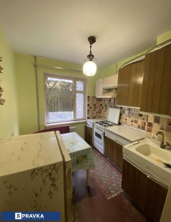 ВЫГОДНАЯ ЦЕНА! 2к. "чешка", район 7 гимназии, средний этаж! - фото 1