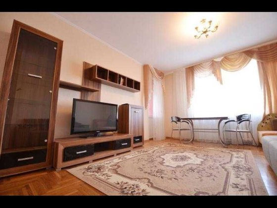 Терміново! Соборна центр міста, однокімнатна хороша чешка! Николаев