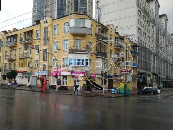 Продам 4к. квартиру, вул. Антоновича, 47/12, м. "Олімпійська" Київ