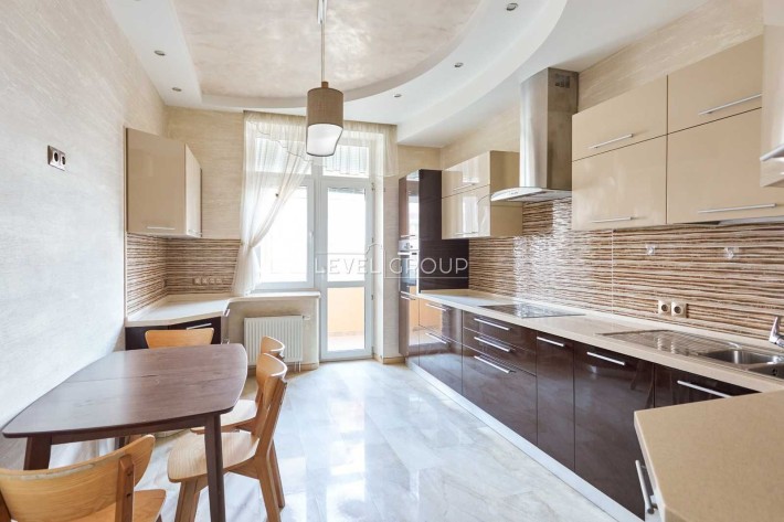 Без % Продаж 2-кімнатної квартири з ремонтом / Коновальця (Щорса) - фото 1