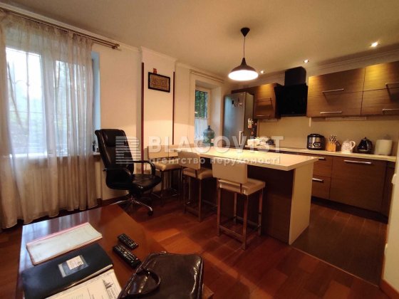 Продаж Великої Квартири зі своїм Бомбосховищем! 170 кВ.м."Звірінецька" Киев