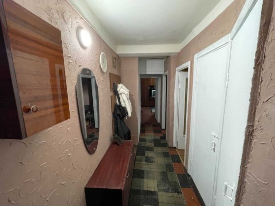 Лівобережна.  Вулиця  Флоренціі. м. Лівобережна Київ