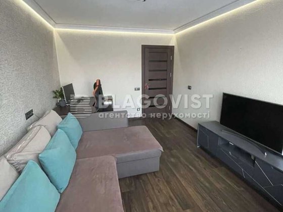 Продам 3к квартиру Івасюка/Оболонь/Оболонська набережна Київ