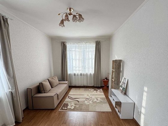 Продам 2-кімнатну квартиру на Самійла Кішки 5а Киев