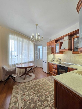 Гарна квартира в ЖК Оазіс Оболонська набережна Івасюка 6 Парк Оболонь - фото 1