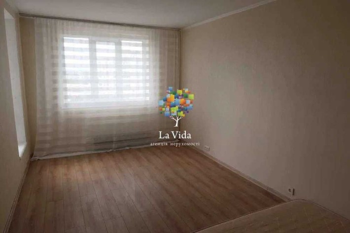 Продам 1к квартиру Братиславська 12 - фото 1