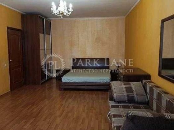 Пчілки Олени, 4, Київ