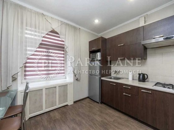 2к Коновальця 7/9 Сталінка Предславинська центр Палац Україна Печерськ Київ