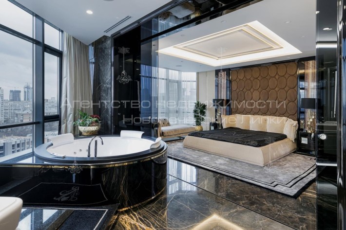 Продам эксклюзивную видовую квартиру 250 м2 в Pechersky - фото 1