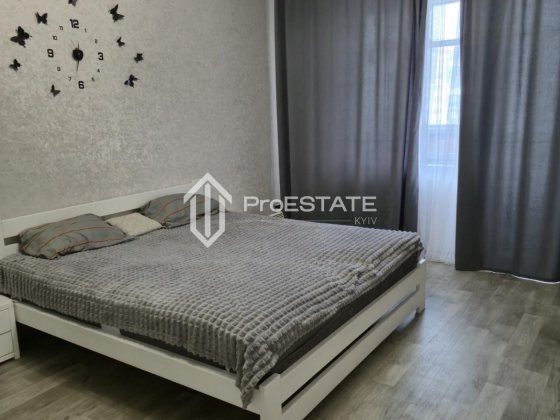 Продам 2х кімнатна початок Троещина Червоної калини Киев