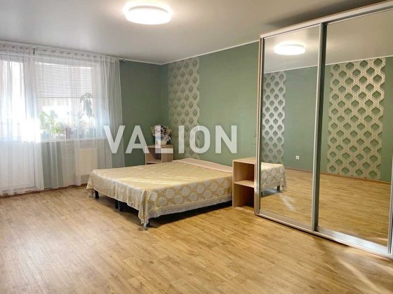 Без % 3 кімнатна квартира 99 м2 Позняки , Харківське шосе 17А, Дарниця Киев