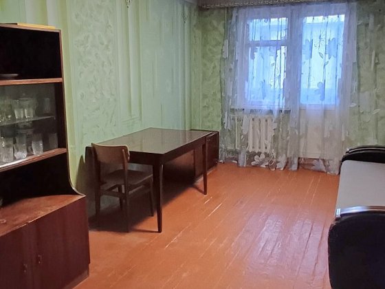 Продам 2 кімн.квартиру на вул. Зерновій Харків