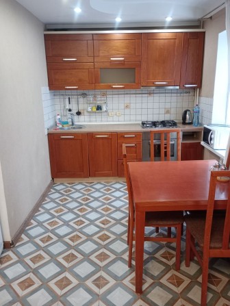 Продам 3-х кімнатну квартиру - фото 1