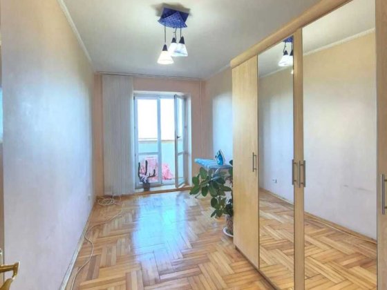 Продаж 4 км к-ри вул.Любінська 99000 дол.США Львів