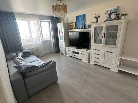 Продам 2 к. квартиру Космическая метро Научная евроремонт Сертификат Харків