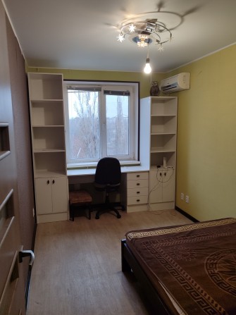 Продам  трёх комнатную квартиру на Пл.Победы-Космонавтов. - фото 1