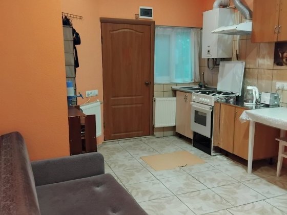 Продаётся 1-комн.кв-ра. Часть домовладения. Пр.Центр./9-я Слободская. Николаев