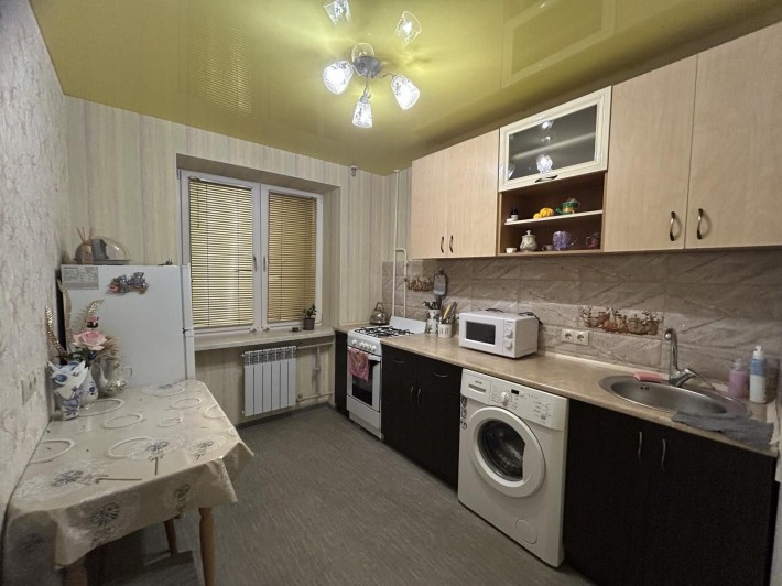 Без комиссии!!! Однокомнатная квартира с евроремонтом. - фото 1