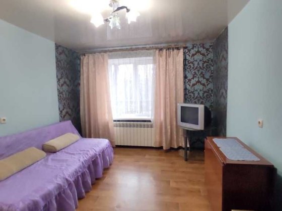 Продажа изолированной малогабаритки, с мебелью. Харків