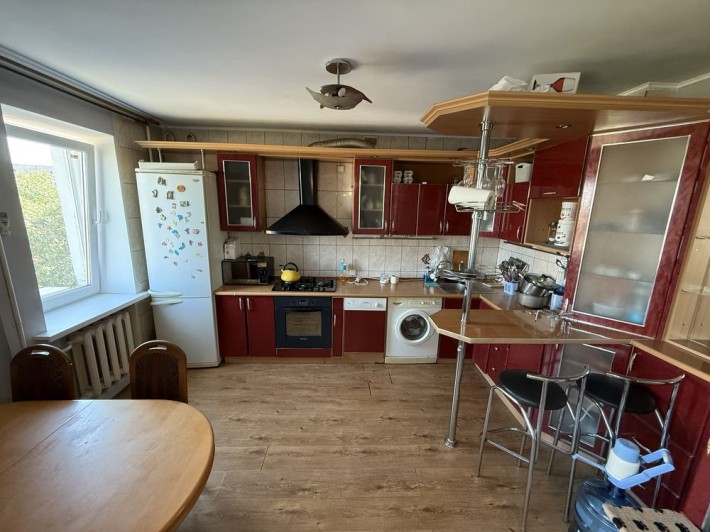 Продаю 4х комнатную квартиру в Ингульском районе ул. Лыстопадова - фото 1