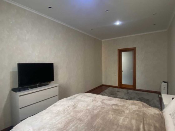 2х комнатная квартира в доме " Каркашадзе" на Довженко Одесса