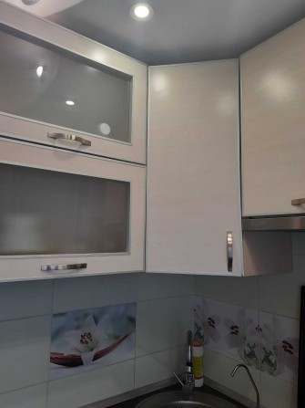 СРОЧНО продам отличную 2-комн. кв на Правом Берегу в районе 9 горб-цы - фото 1