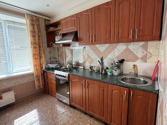 Продам двокімнатну квартиру на Песках Запоріжжя