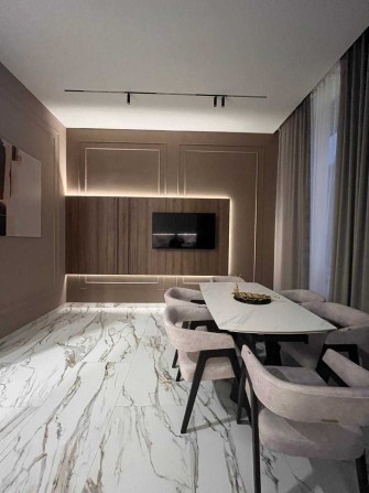 Парк Франка! Центр! 2 кім + кухня вітальня! 70м.кв - фото 1