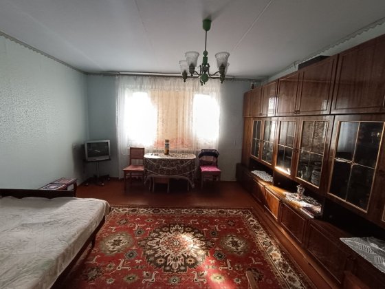 Продам двухкомнатную квартиру в Корабельном (р-н 1 школы) Николаев