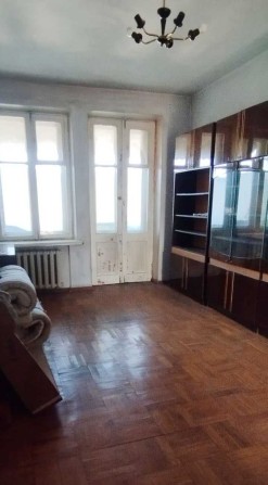 Продаю 2-кімнатну повнометражну квартиру  вул. Незалежної України. - фото 1
