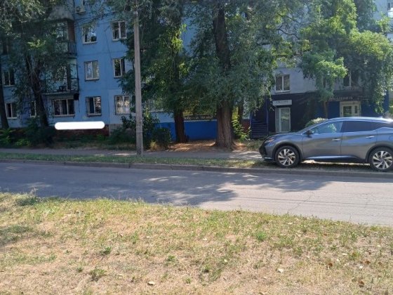 Срочно!!!Центр!!!1ком под комерцию район аллеи роз Запорожье