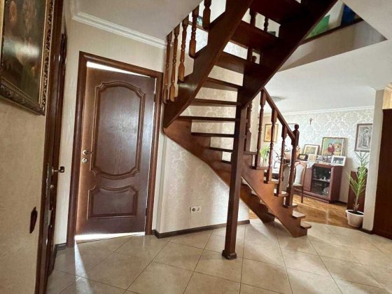 Швидкий продаж 3-кімнатної квартири на Сихові — вул. Антонича Львов