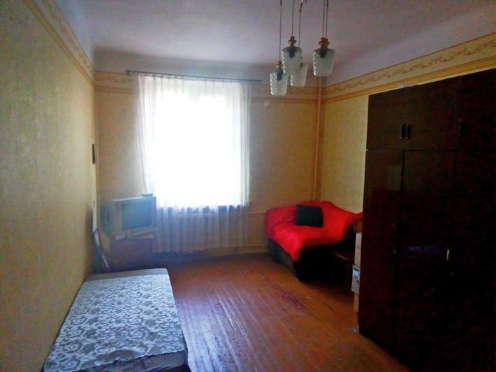 Продам 2-х комнатную квартиру ул. Космонавтов(ост.Смазочные) - фото 1