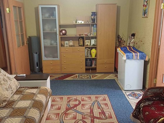 Продаж 2к квартири центр Жаботинського Інтурист Україна Запорожье