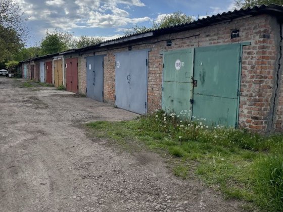 Сдам гараж у 1 (першому) кооперативі. Конотоп