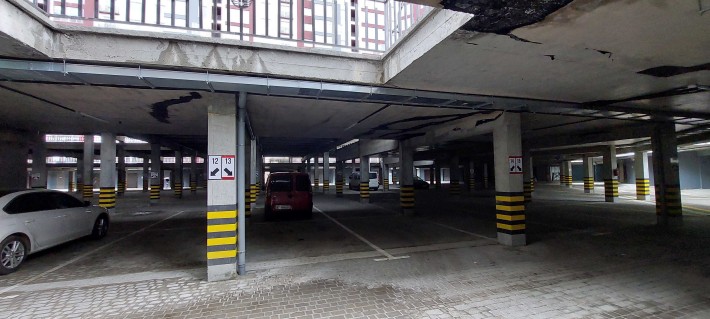 Паркомісце ЖК Княгинин 1 черга. - фото 1